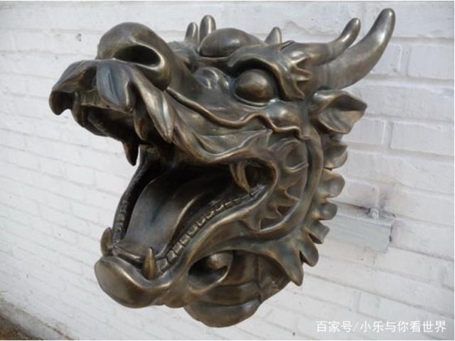 圓明園龍首現(xiàn)身法國(guó)，2400萬(wàn)被華人買(mǎi)下，真假難辨。