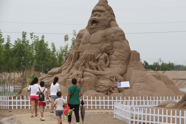 濱州首個(gè)大型沙雕雕塑亮相，沙灘雕塑主題公園正式開(kāi)園